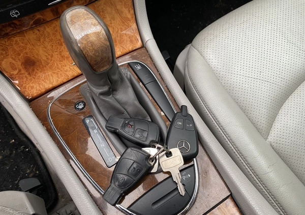 Mercedes-Benz Klasa E cena 13900 przebieg: 319000, rok produkcji 2005 z Buk małe 497